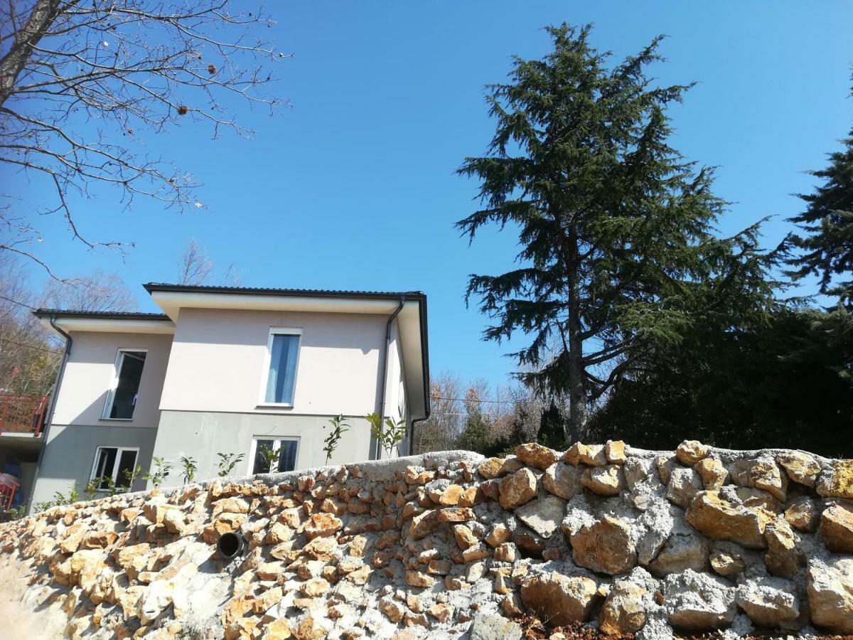 Apartment Natali Brsec Bagian luar foto